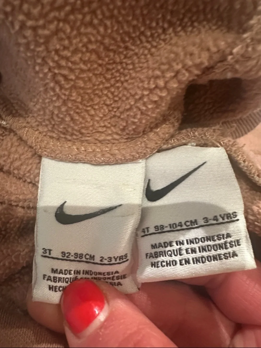 Girls Nike hoodie and joggers set - Picture 9 of 11